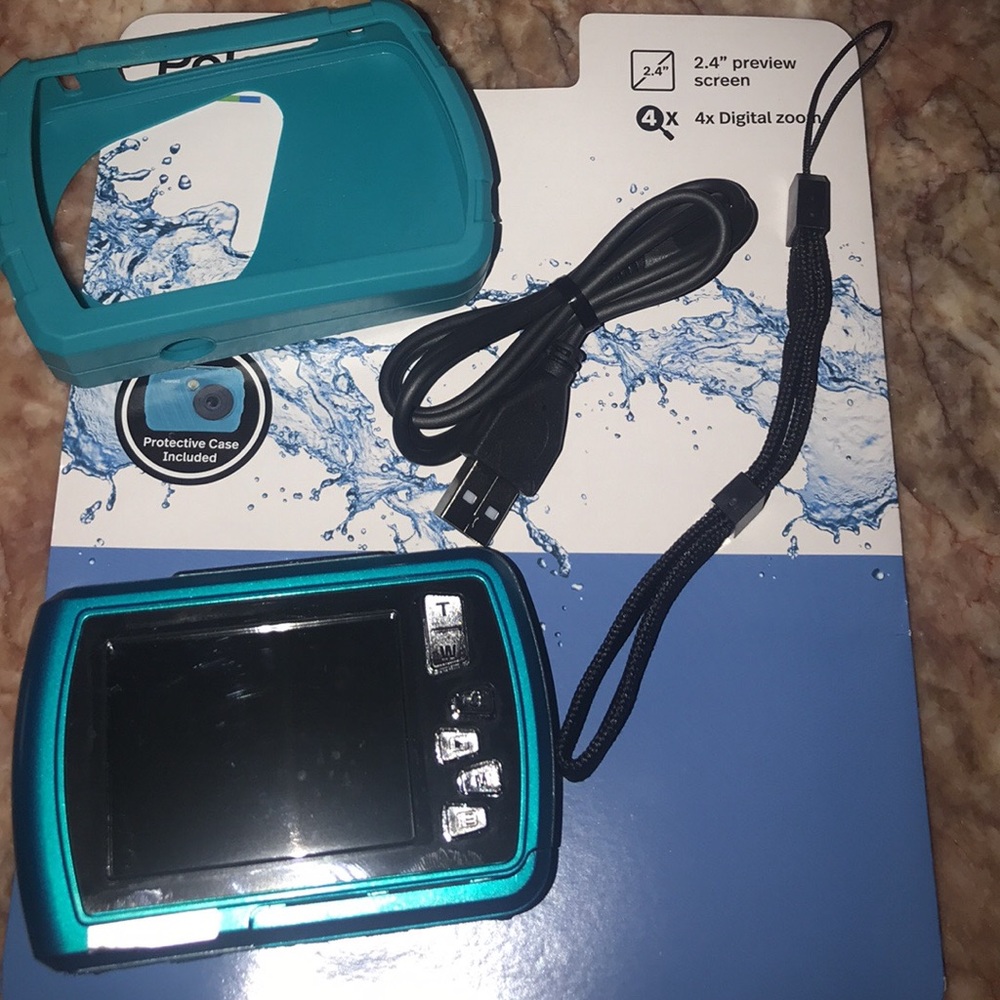 Polaroid waterproof camera